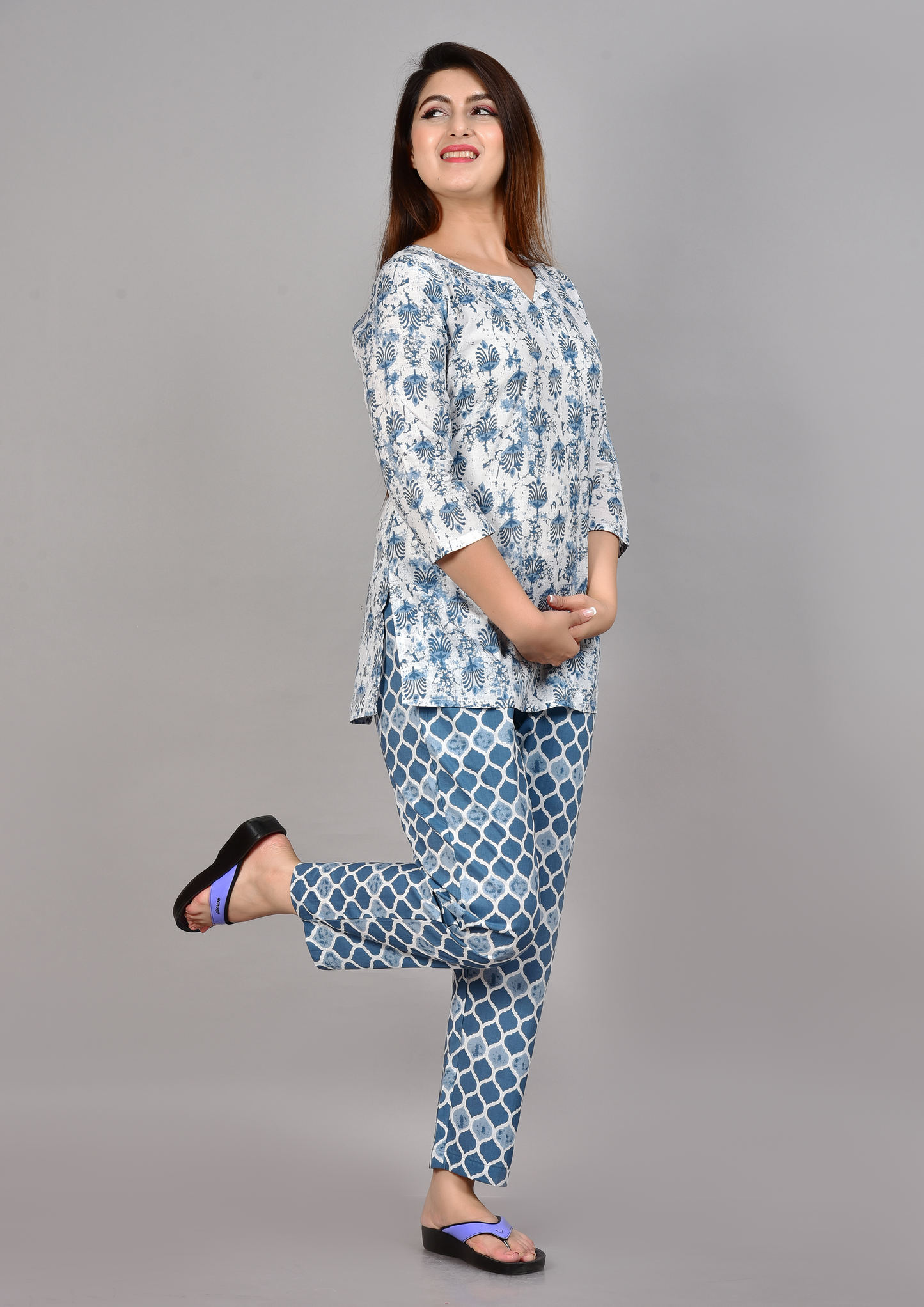 WHITE & BLUE BATIK PRINT COTTON CO-ORD SET
