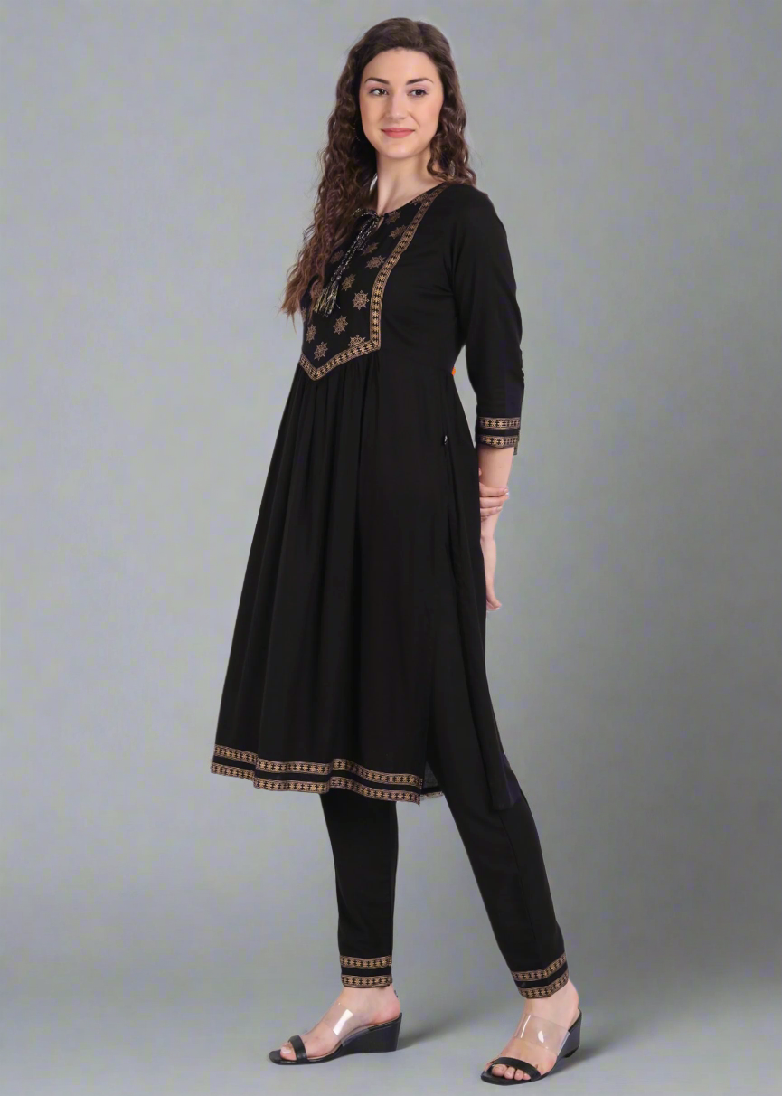 ELEGANT ALL OCCASION KURTA SET