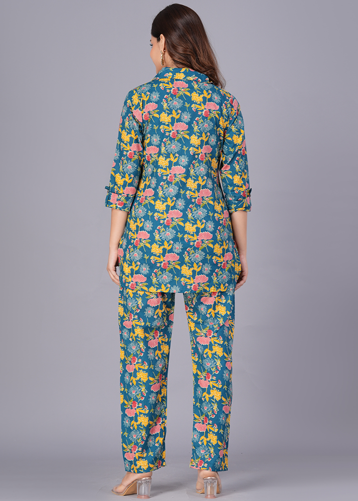 ELEGANTLY STYLISH FLORAL COTTON CO-ORD SET