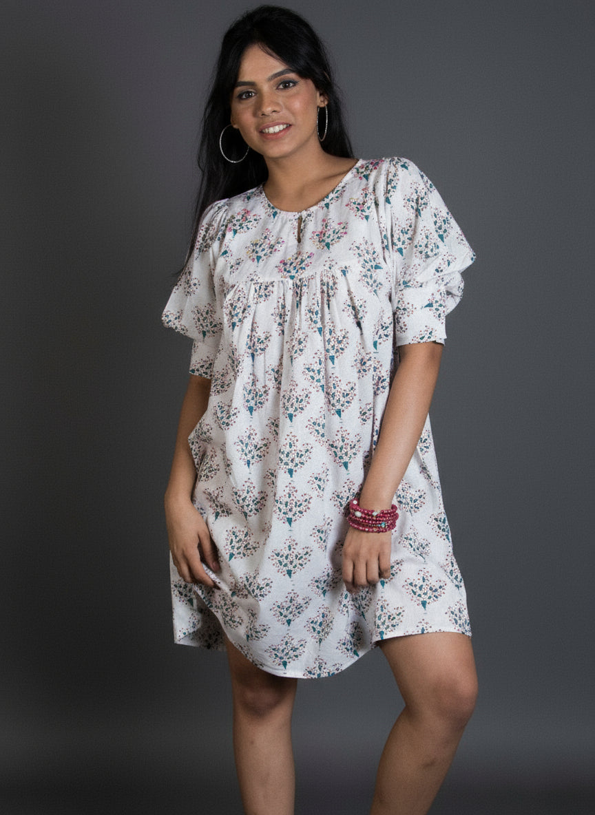 FLOWY, FUN & FRESH BOHO COTTON DRESS XL FLOWY, FUN & FRESH BOHO COTTON DRESS XL