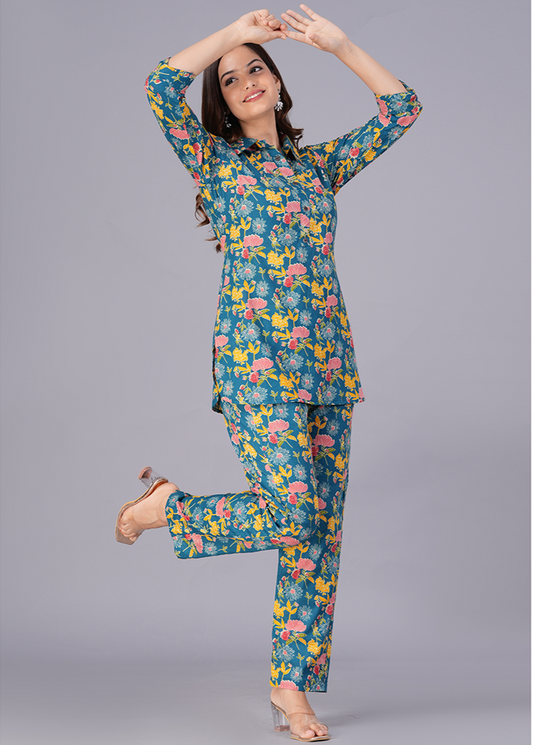 ELEGANTLY STYLISH FLORAL COTTON CO-ORD SET