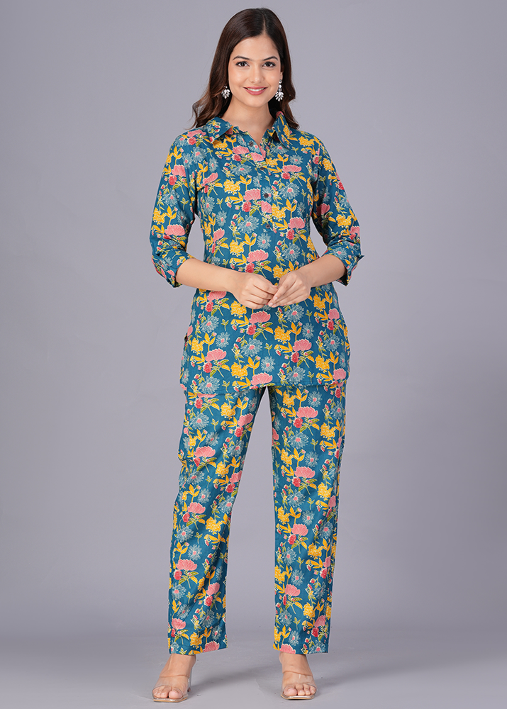 ELEGANTLY STYLISH FLORAL COTTON CO-ORD SET